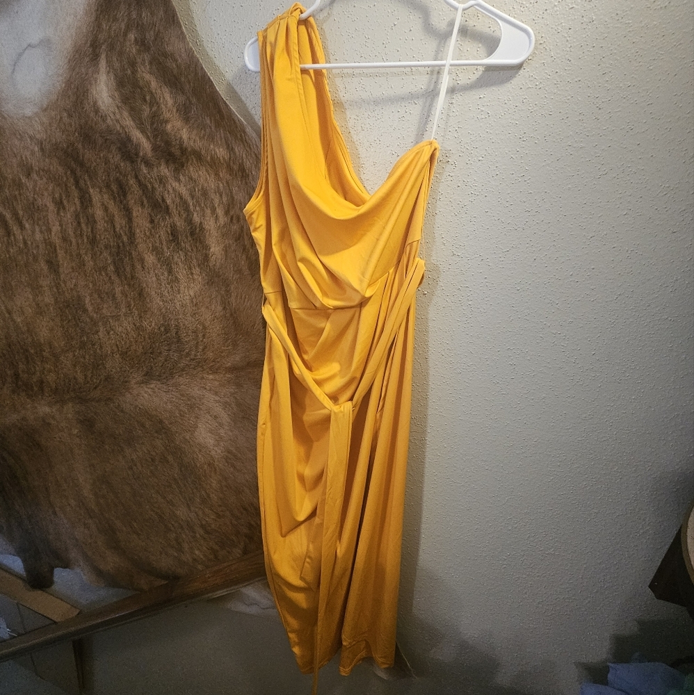 SHEIN Asymmetrical Yellow Dress